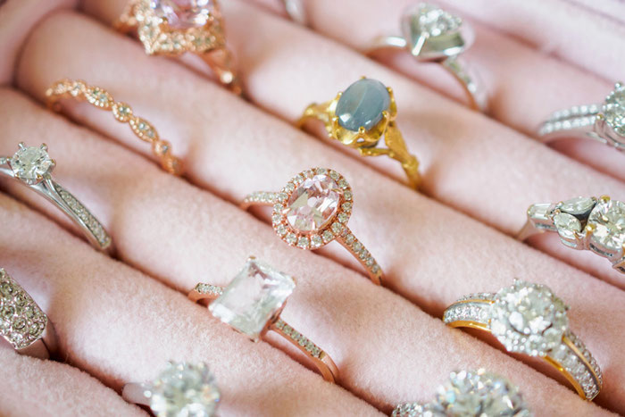 What Every Groom Needs To Know About Spending On Engagement Rings